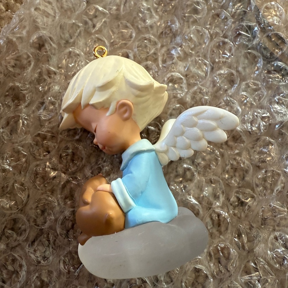 Hallmark Keepsake Ornament Marguerite Mary's Angels 2000